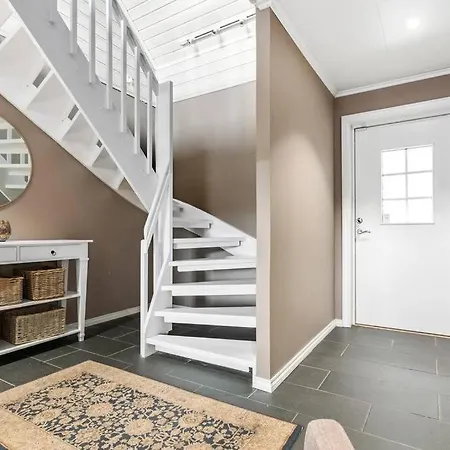 Cozy House With Lovely View 4* Μπέργκεν